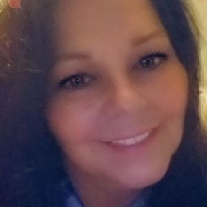 Meet your Posher, Deborah